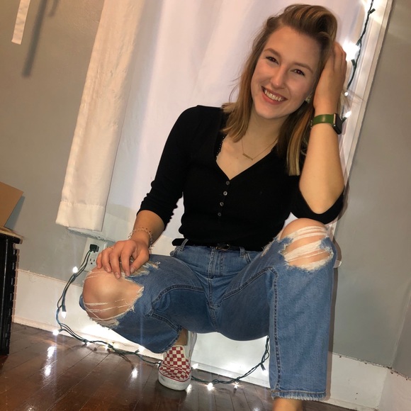 Meet your Posher, Skyler - Picture 1 of 1